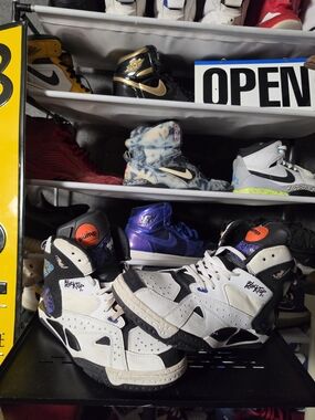 🔥 Reebok Blacktop! Men Size 7 White Black Purple Orange Pump High-Top Sneakers